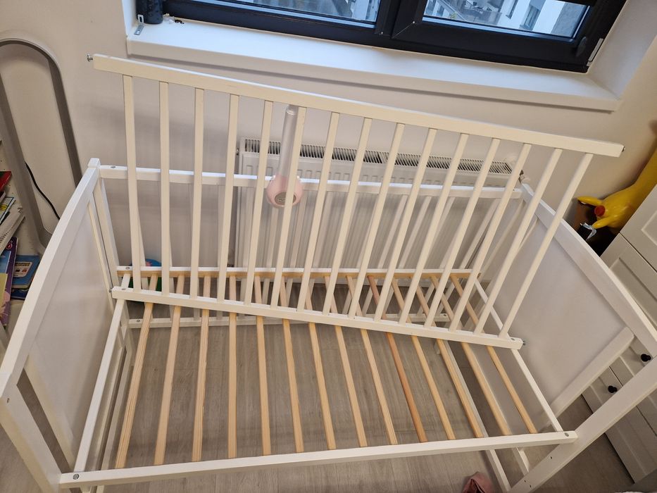 Pătuț de lemn bebe