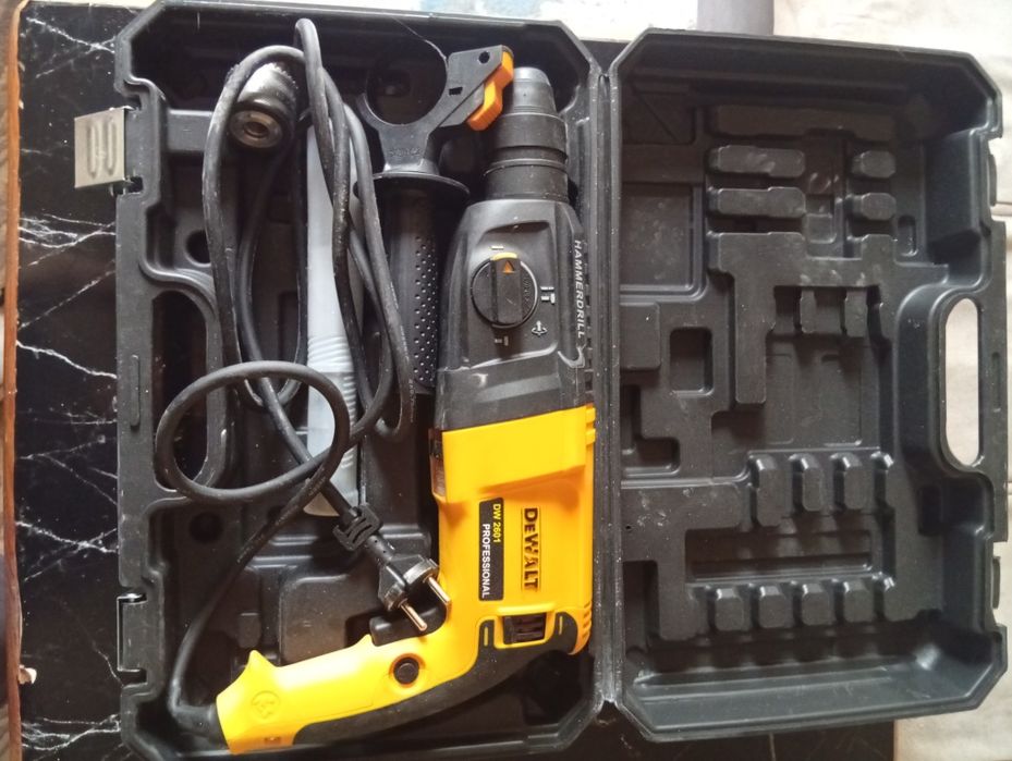 Продается перфоратор.