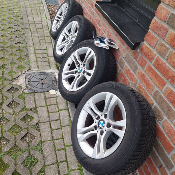Jnate Bmw  cu cauciucurii de iarnă,seria 1, seria 3 ,pe 16'