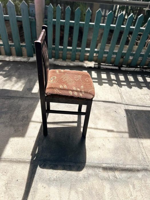 Продам стулья в кличестве 3шт