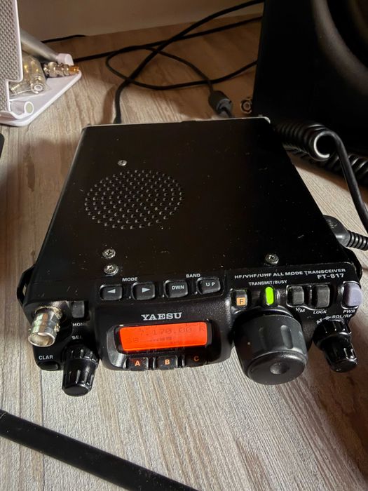 Statie CB HF Vhf Uhf Yaesu Ft 817ND