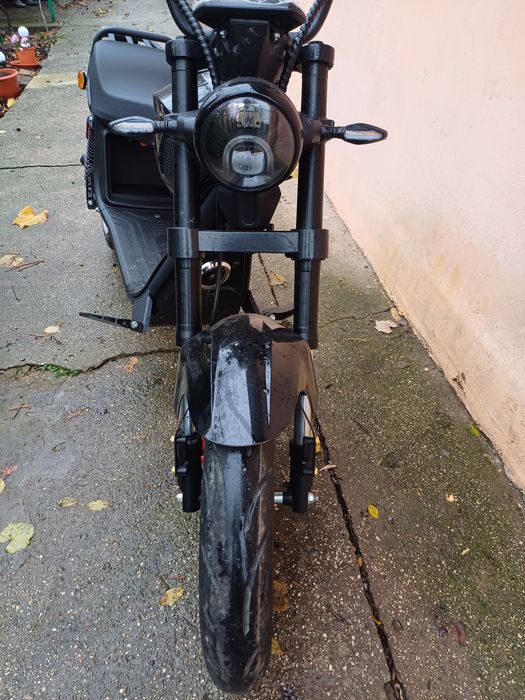 De vânzare-Scuter electric-În stare foarte bună