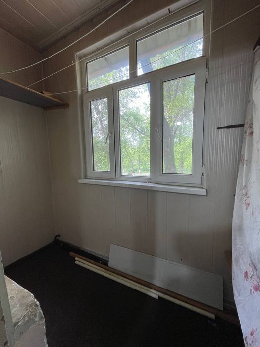 Chilonzor oqtepa 1 xona 
1/2/4. Балкон 1.5/3
Оилага факат

Нархи 3