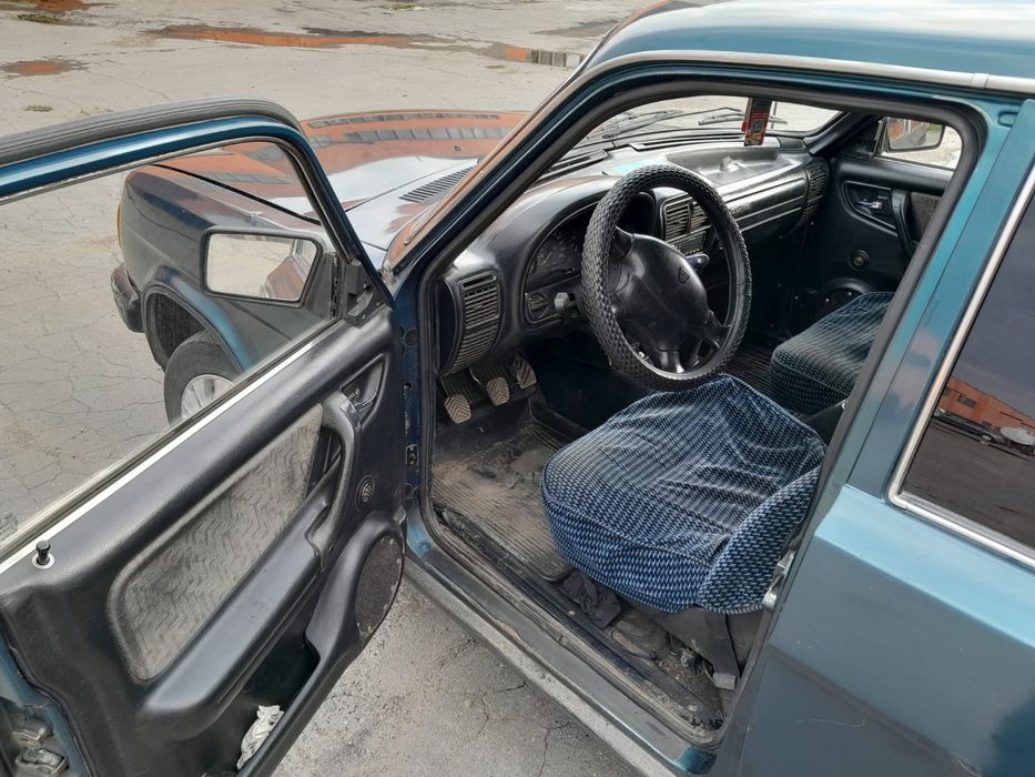 Автомобиль ГАЗ 3110 на ходу