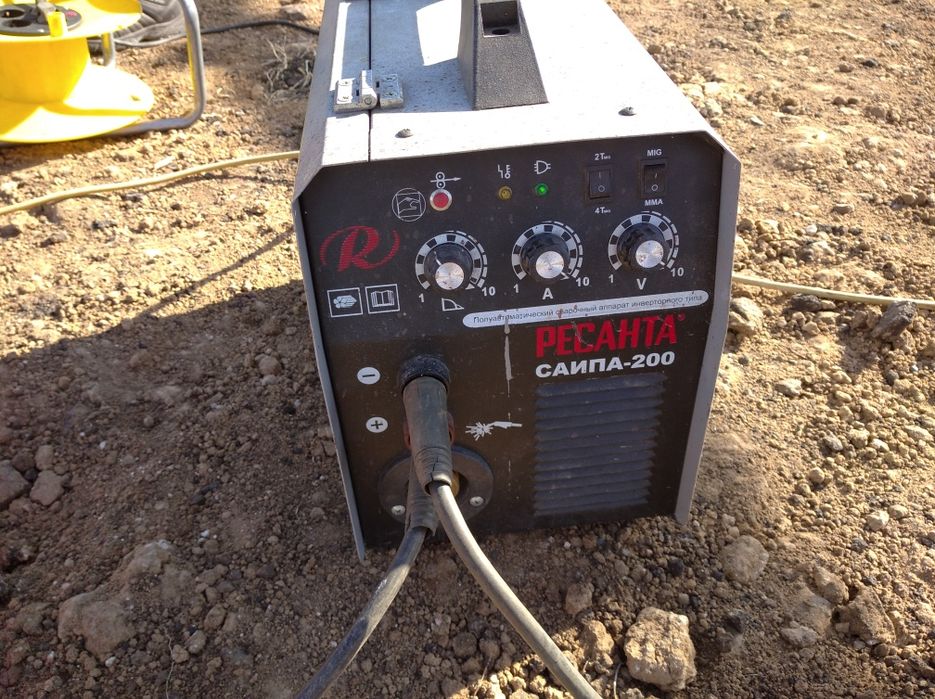 Продам сварочный аппарат Ресанта саипа 200