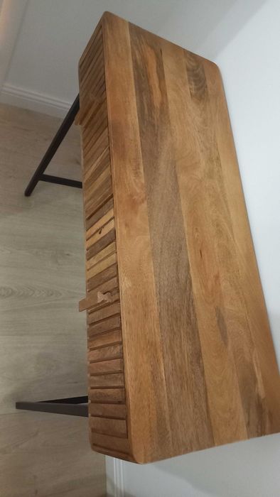 Consola din lemn de mango cu picioare metalice