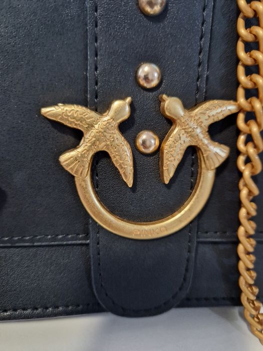 Нова чанта Pinko