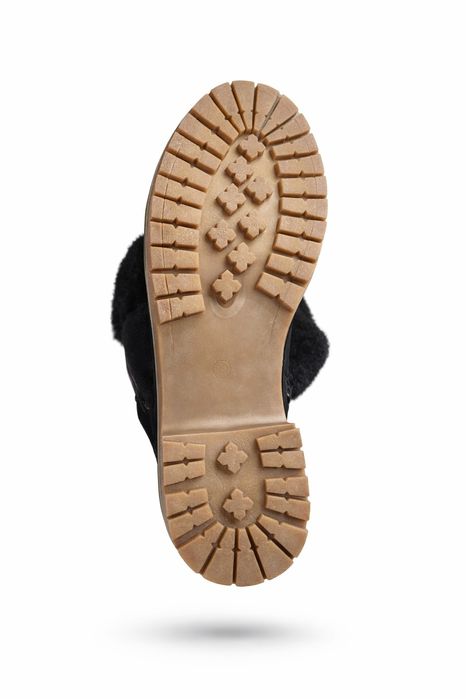 Продам новые сапоги. 5000т.