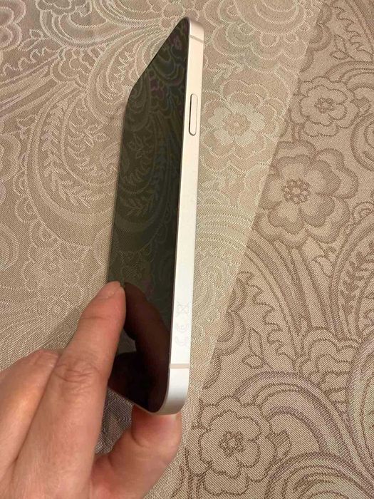 iphone 14 pluse почти не използван