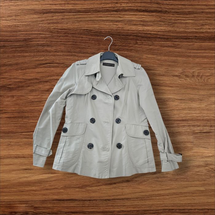Trench / pardesiu/ jacheta de toamna de la Zara, marimea L