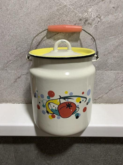 Продам бидон эмалированный СССР  3 литра