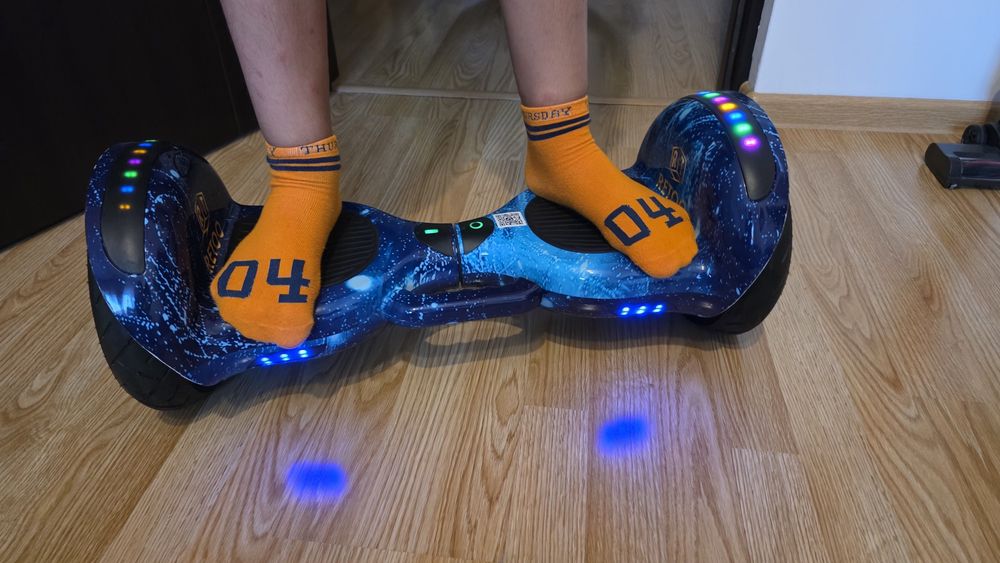 Vand hoverboard ca nou