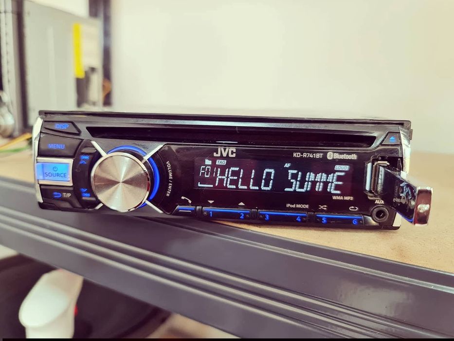 JVC KD-R741BT/ Aux 5X50CD