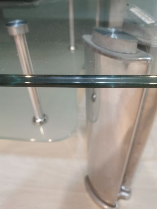 Продам журнальный столик