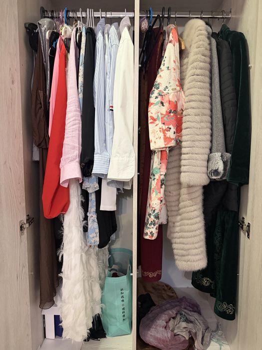 Одежда, разгрузка гардероба от 2000 тн