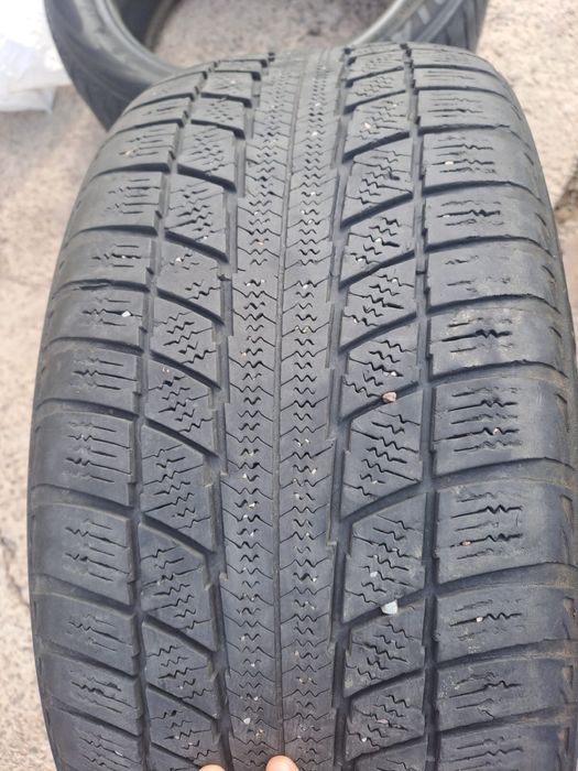 Продам  резину  2 балона