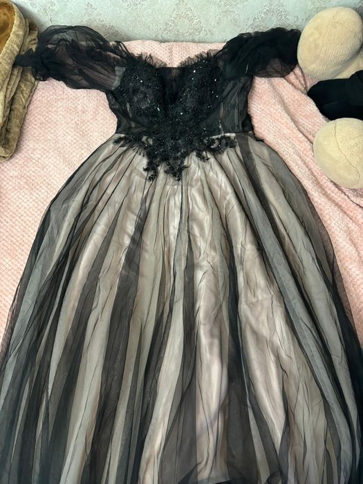 Платье.                .