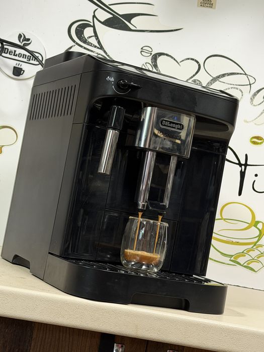 Кафемашина кафе автомат delonghi magnifica evo с гаранция