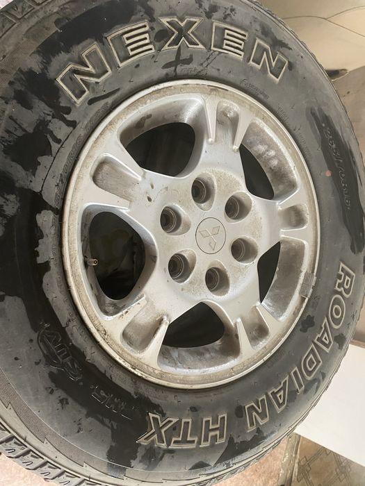 Шины от Митсубиси Паджеро