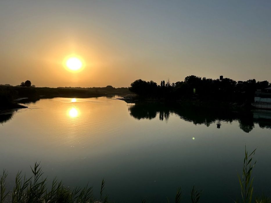 Yer uchaska sotiladi 7 sotik