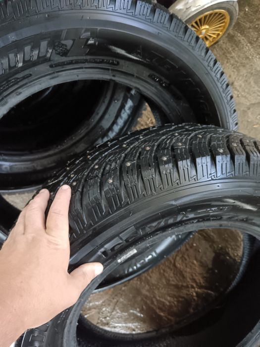 Продам зимние шины