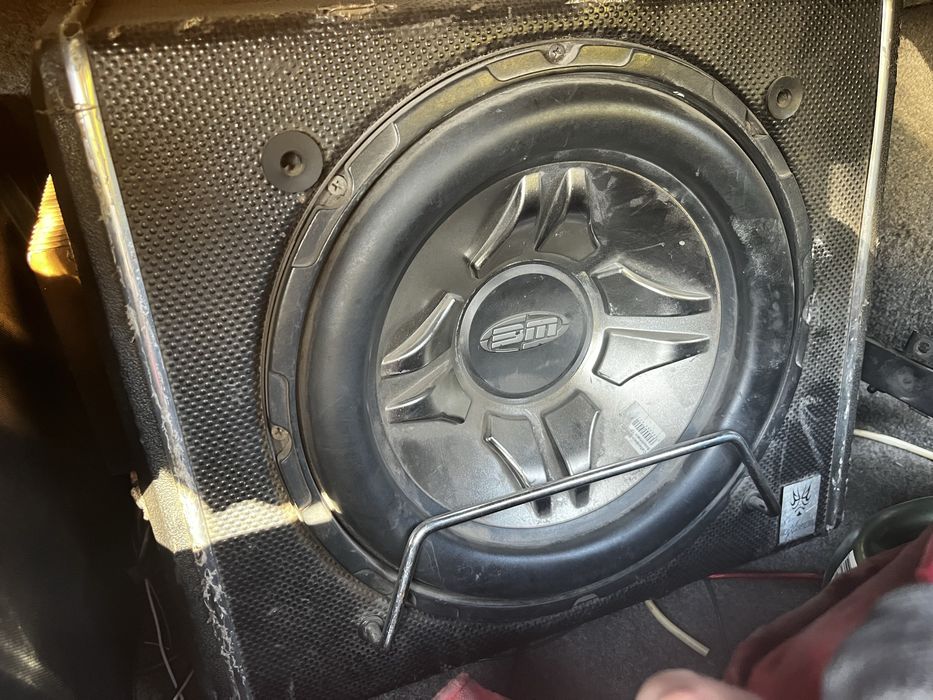 Сабвуфер с усилителем СРОЧНО