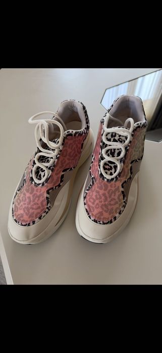 Pinko оригинални сникърси