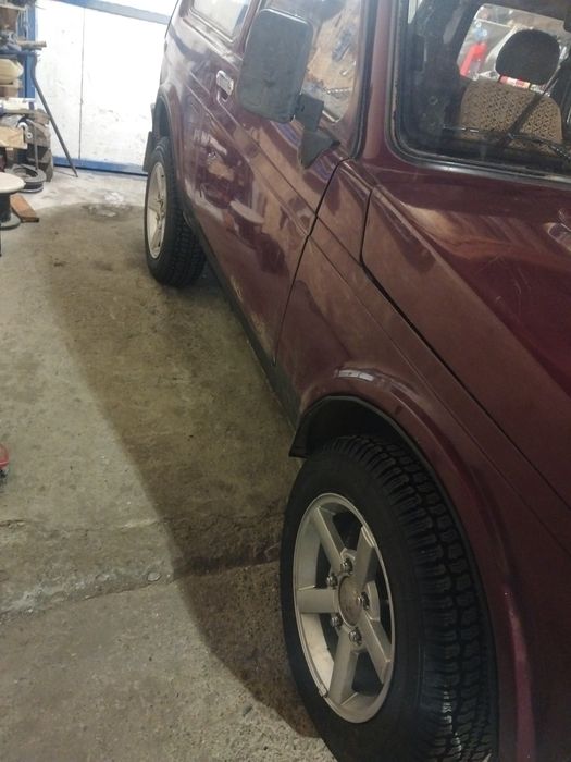 Нива продается инжектор