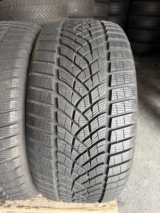 4 anvelope iarna 245/40/18 , GoodYear , DOT 4521 , 7.3-8.7 mm !