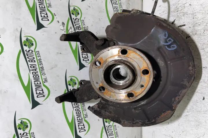 Fuzeta fata dreapta Skoda Fabia 2000 1.4 MT (68 hp)