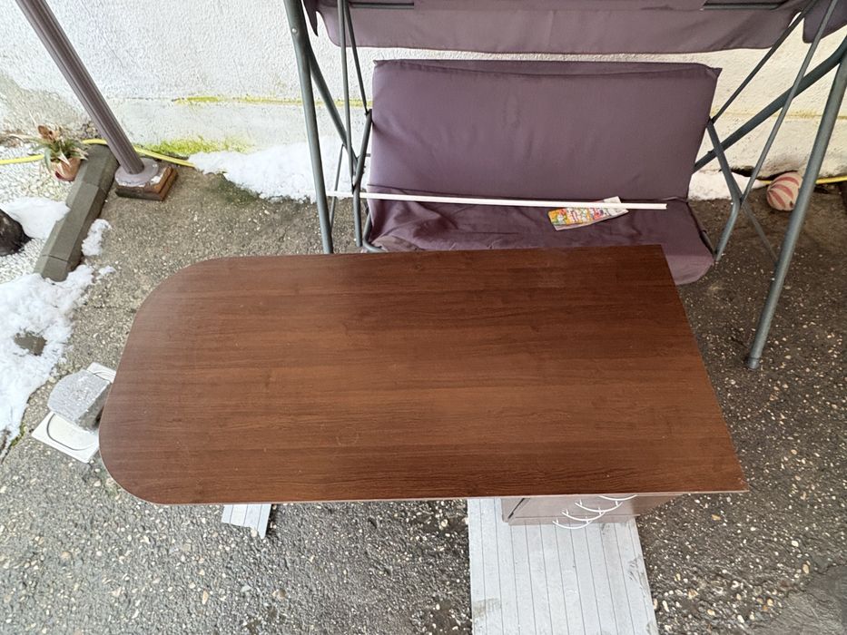 Vând birou in stare buna