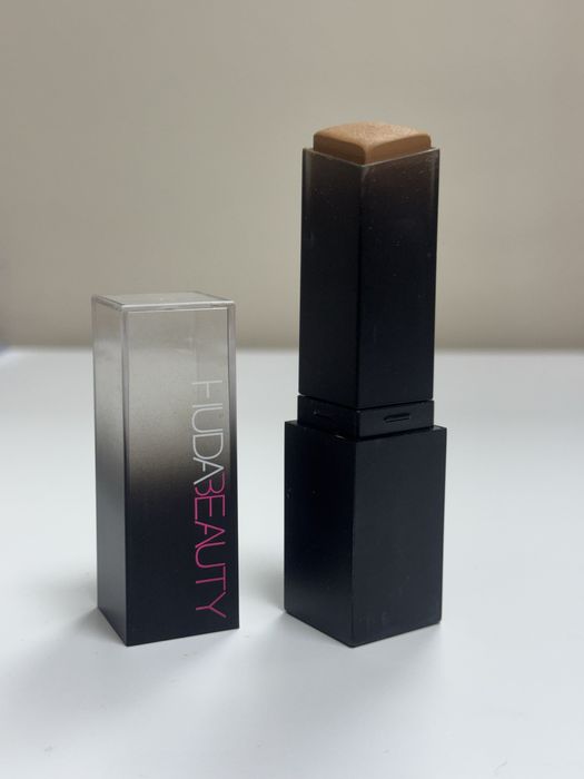Оригинални гримове Huda Beauty / Clinique / Maybelline / Catrice