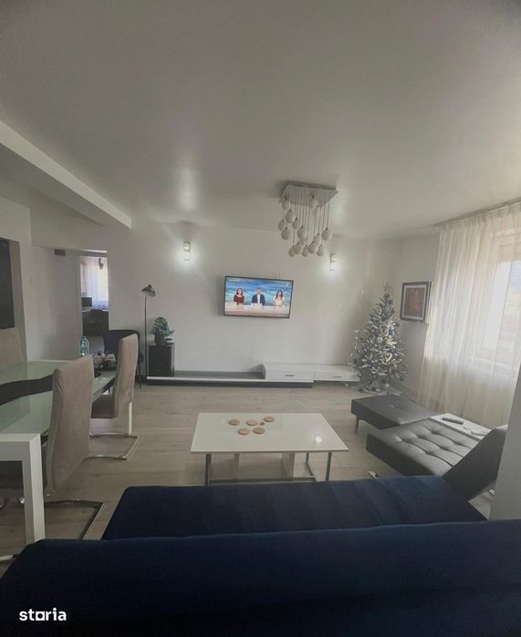 Apartament 3 camere Ultracentral ,etaj 3/9 — fotografia 1