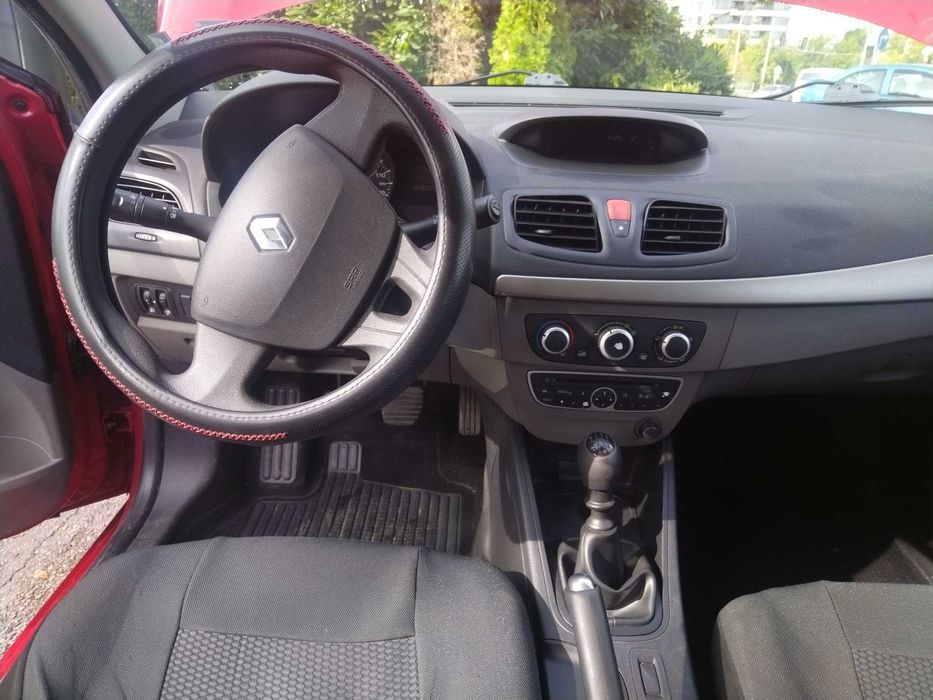 Renault Fluence Authentic 1.5dci 2011
