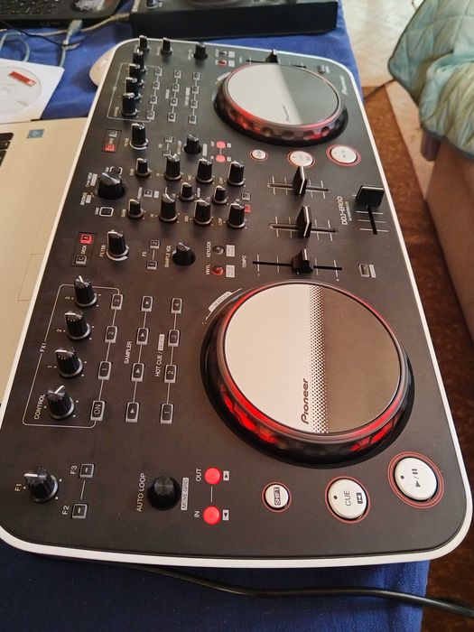 Dj mixer pioneer