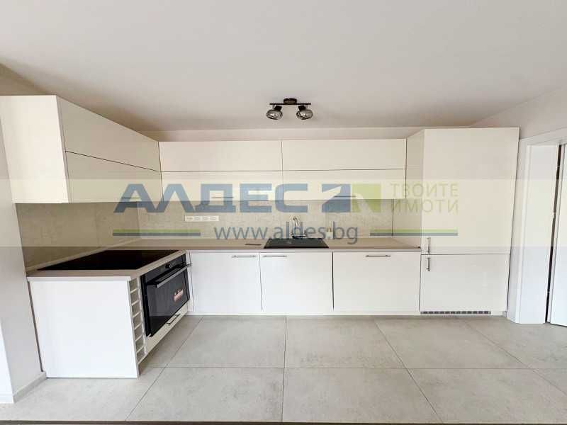 Дава се под наем Четиристаен апартамент в София, Кръстова вада - 145 кв.м за 1200 € - Снимка #2