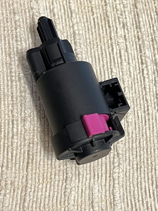 Стоп машинка : 4F0 945 459 B