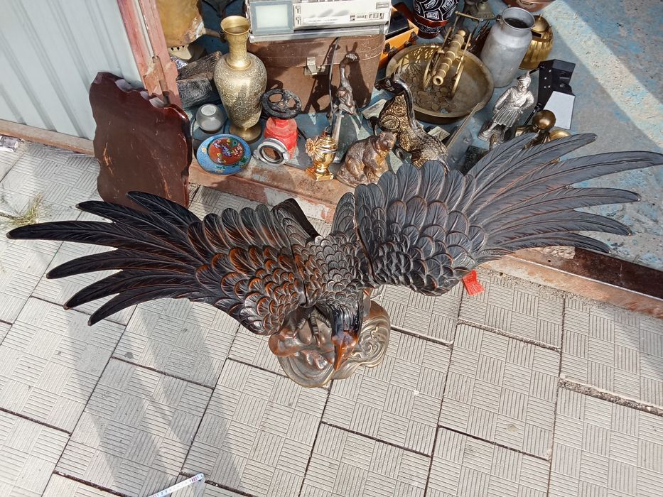 Продам старинная статуэтка Орёл, чугун.