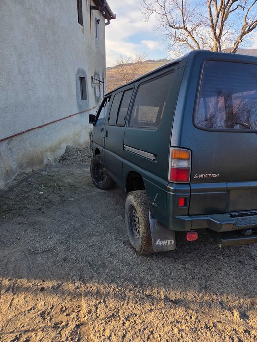 Mitsubishi L300 4×4