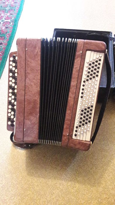 Продаю Баян в Темиртау Антиквариат