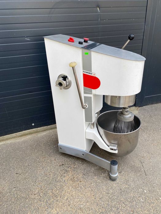 Планетарен миксер 20  литра