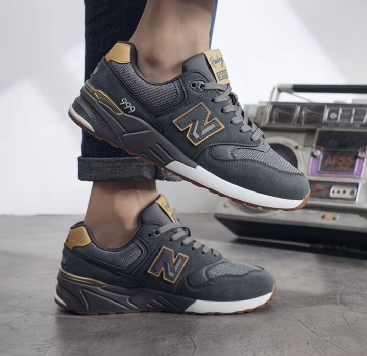 Новые кроссовки под New balance