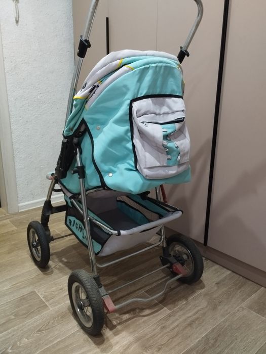 Продам каляску бу