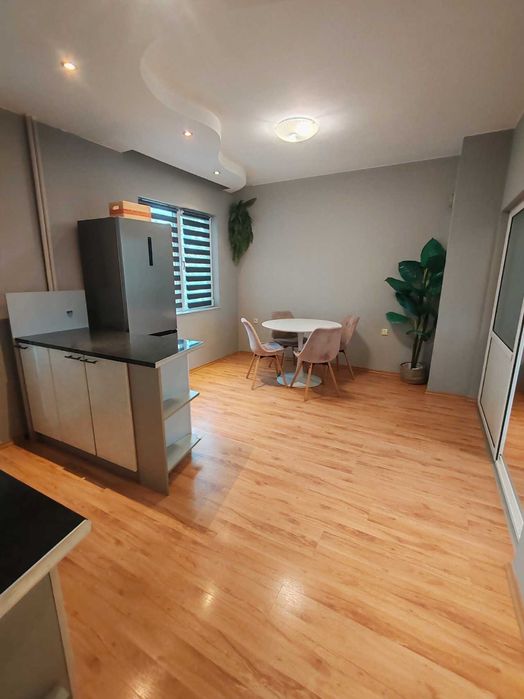 Продава се Тристаен апартамент в Пловдив, Тракия - 94 кв.м за 912 €/кв.м - Снимка #3