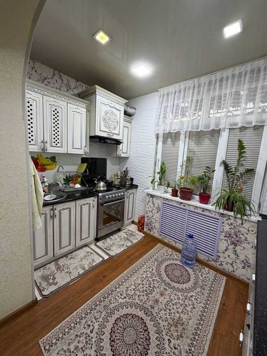 4 ком 2 этаж, зал и 3 спальни, 100м2 ипотека возможно мебель+тех