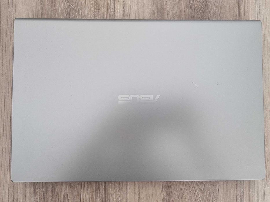 Laptop pentru școală model ASUS x515ma-ej490