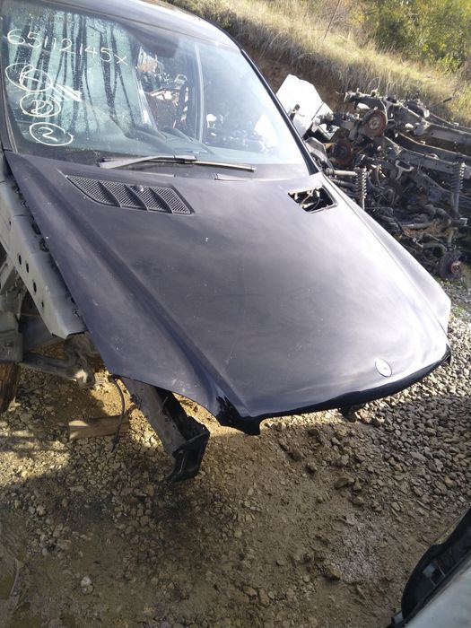 Преден капак ML W164 черен и сив