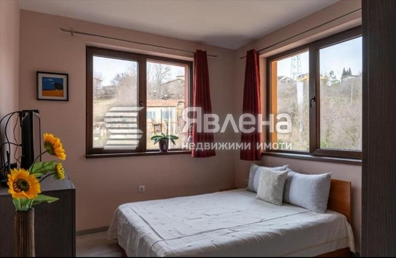 Продава се Тристаен апартамент в Варна, Възраждане 3 - 74 кв.м за 2149 €/кв.м - Снимка #7