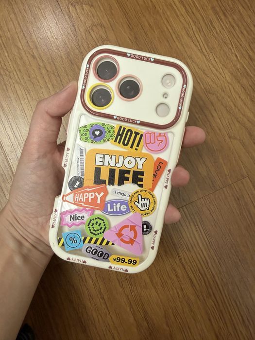 продам красивые чехлы на iPhone 17 pro