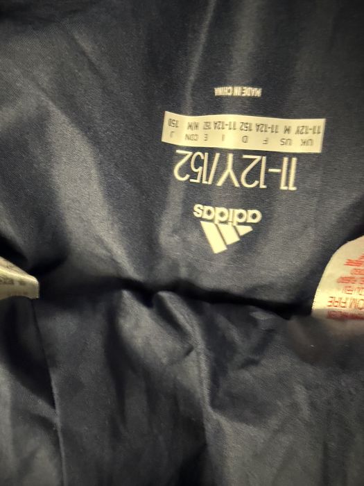 Куртка adidas осень -весна